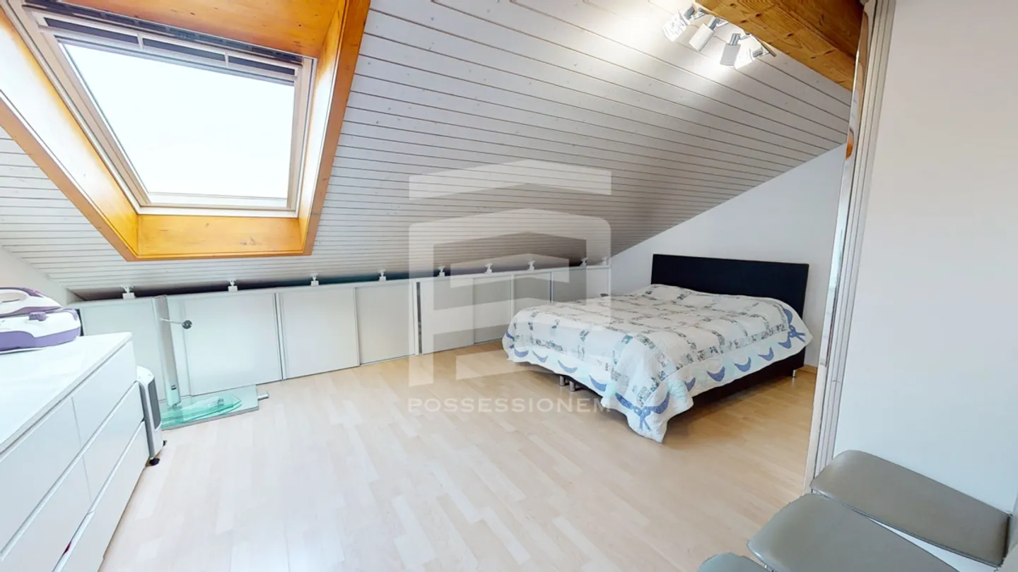 Charming Attic Apartment in Solothurn - Photo 5 of 14