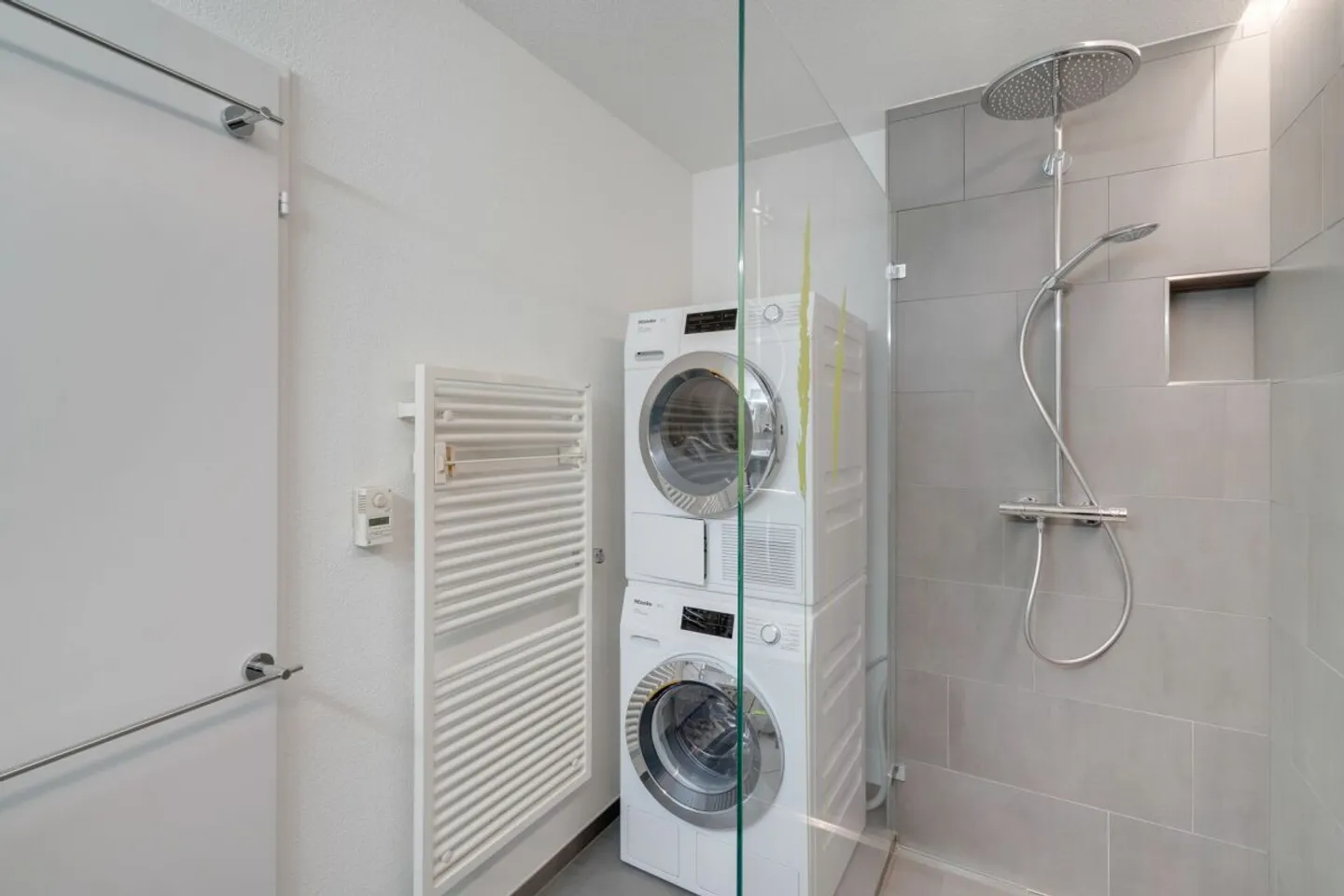 Charming Garden Apartment - Photo 13 of 17