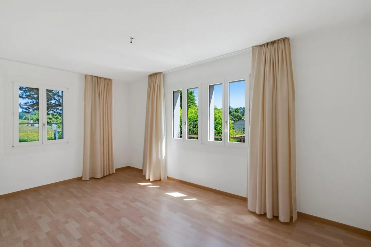 Charming Garden Apartment - Photo 15 of 17