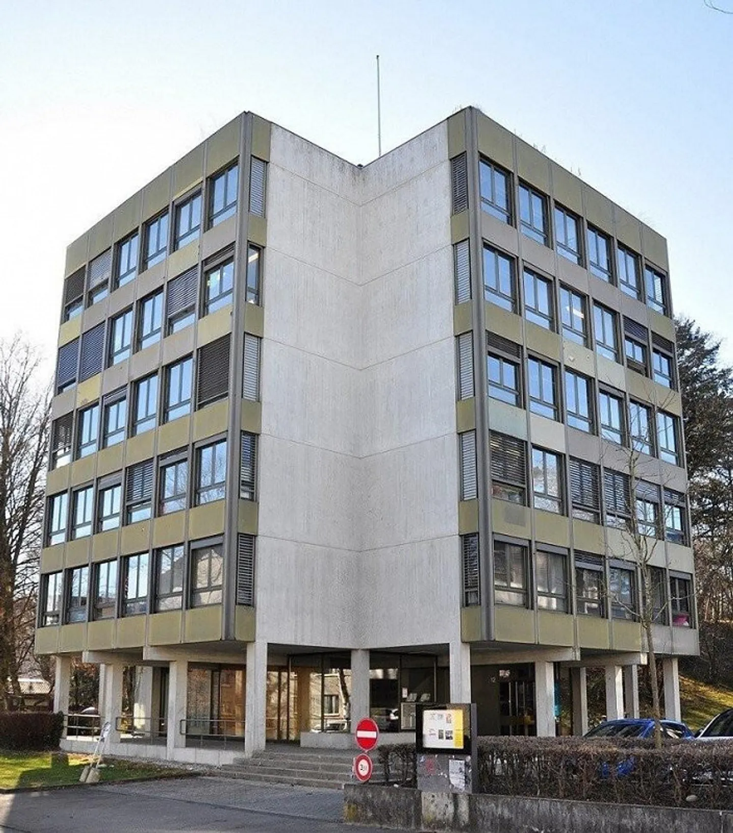 Posti auto presso il Bürenpark - Foto 2 di 2