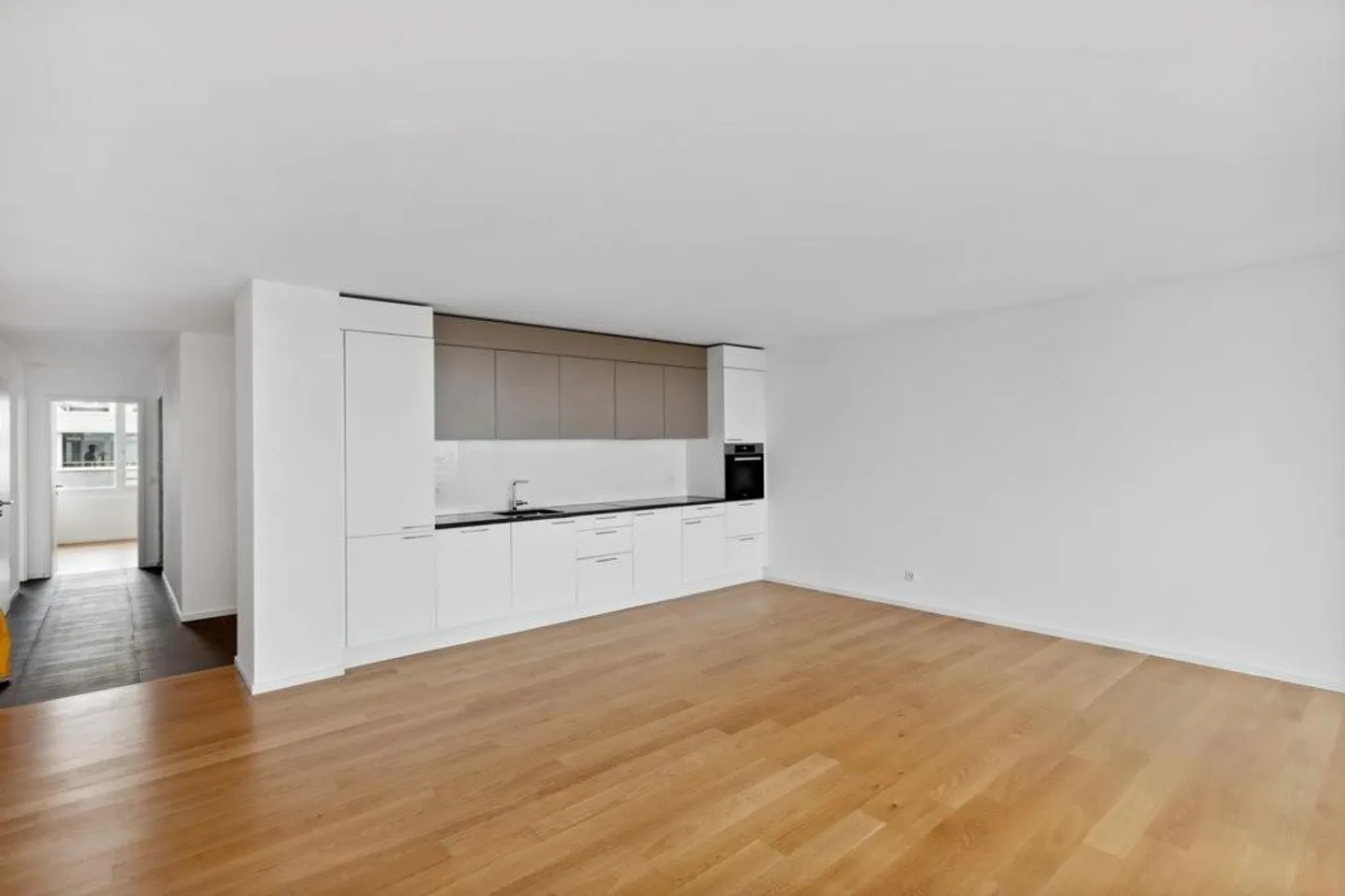 Cherchez-vous un logement où il fait bon vivre avec parking ? - Photo 2 sur 11