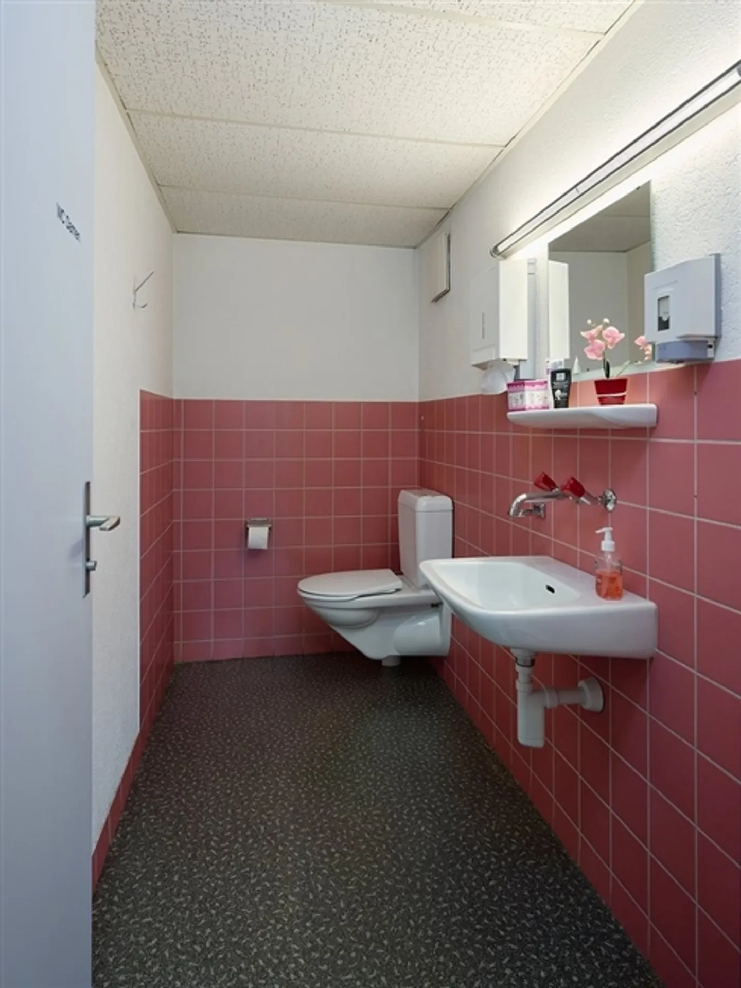 Excellent office spaces at Dreispitz - Photo 1 of 12