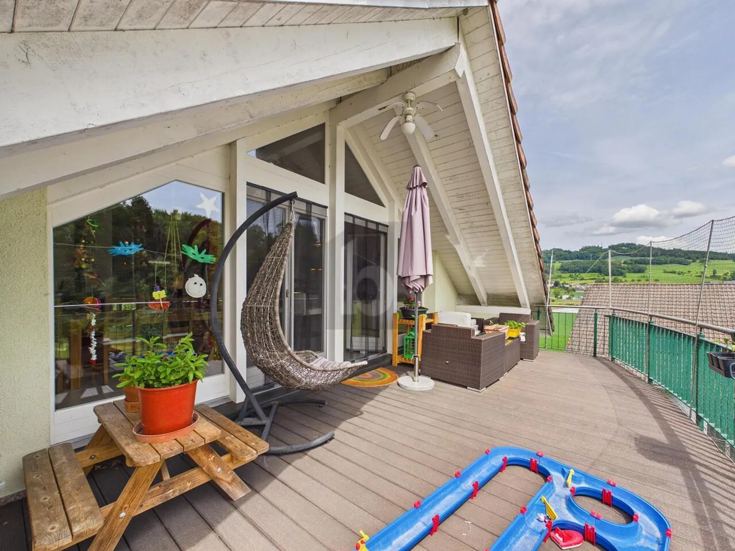 Geräumiges Penthouse mit Balkonen - Foto 2 von 6