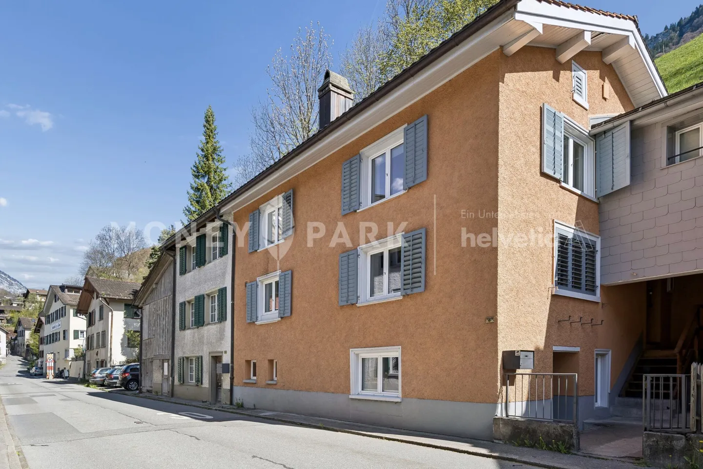 Maison de 5 pièces avec terrasse, jardin et sous-sol aménageable - Photo 1 sur 14