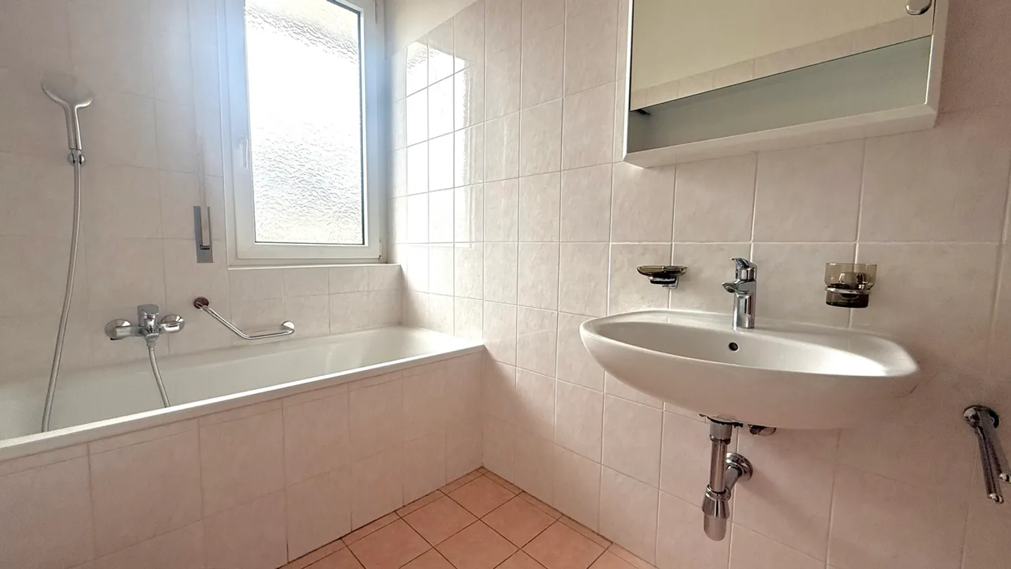 Modernes 2.5-Zimmer-Apartment in Chiasso - Foto 5 von 8