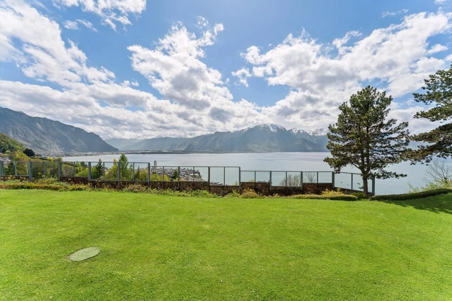 Chernex - 4,5 Zimmer mit Blick auf den See und die Dents du Midi - Foto 1 von 2