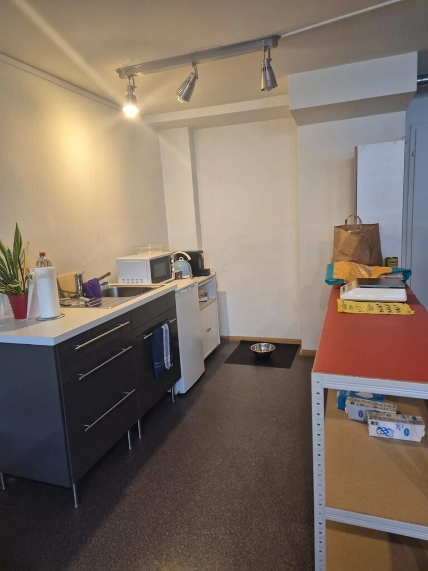 Espace de studio ou de bureau (83 m2) au Neubad - Photo 5 sur 9