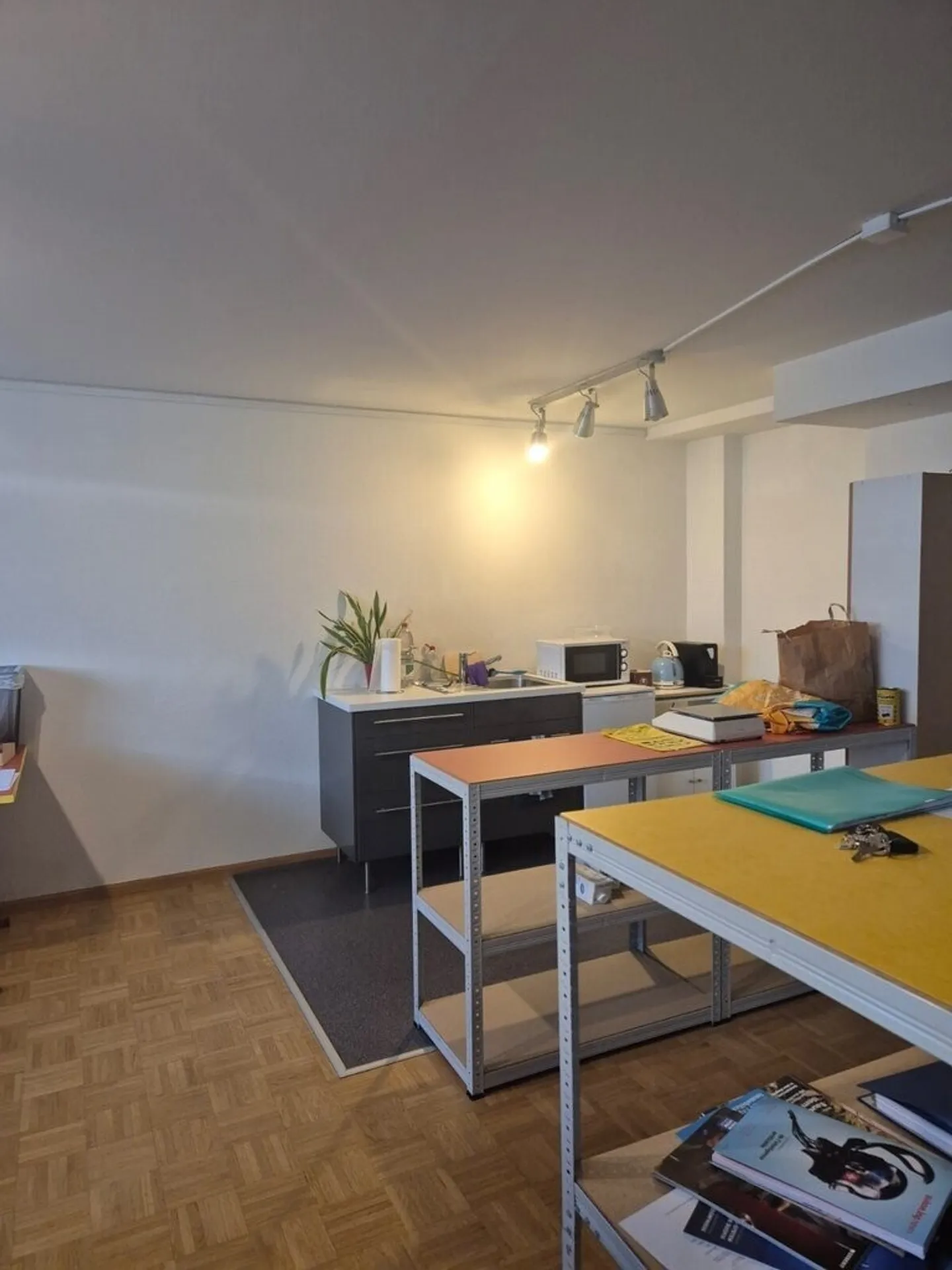 Espace de studio ou de bureau (83 m2) au Neubad - Photo 6 sur 9