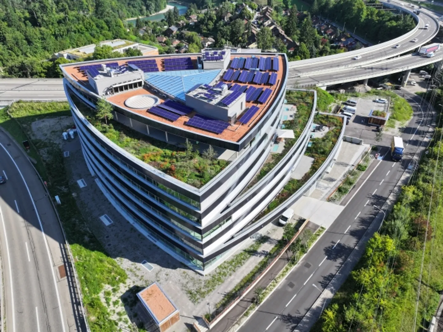 Adhérent et astucieux - cet emplacement améliore votre entreprise ! - Photo 10 sur 12