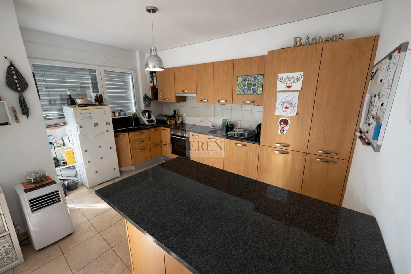 Appartement Charmant avec Terrasse - Photo 3 sur 13