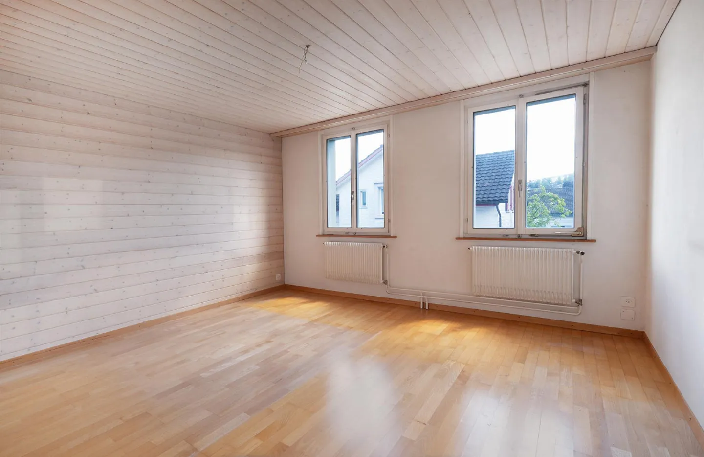 Affascinante casa unifamiliare di 8½ stanze con potenziale versatile - Foto 9 di 20