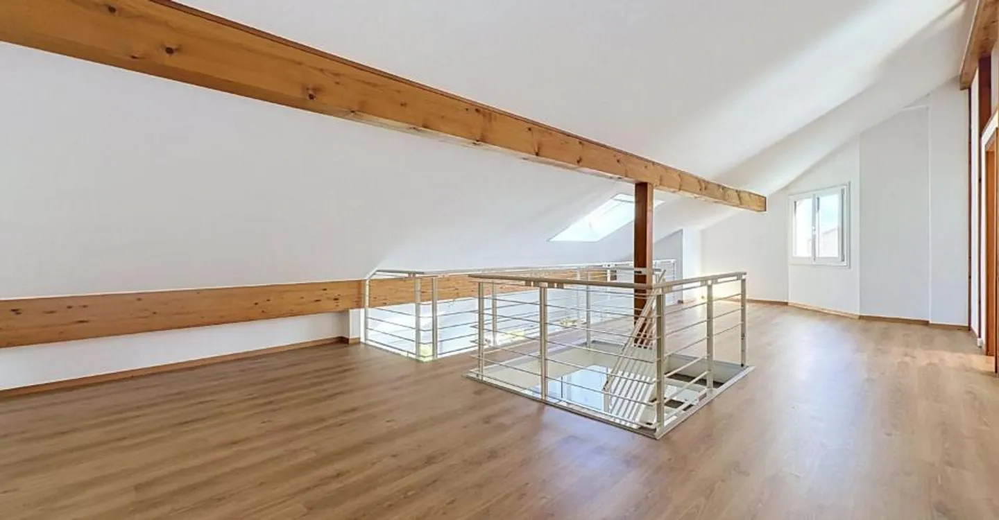 APPARTAMENTO DUPLEX DI 6,5 LOCALI DI 165 M2 CON BALCONE - Foto 12 di 13