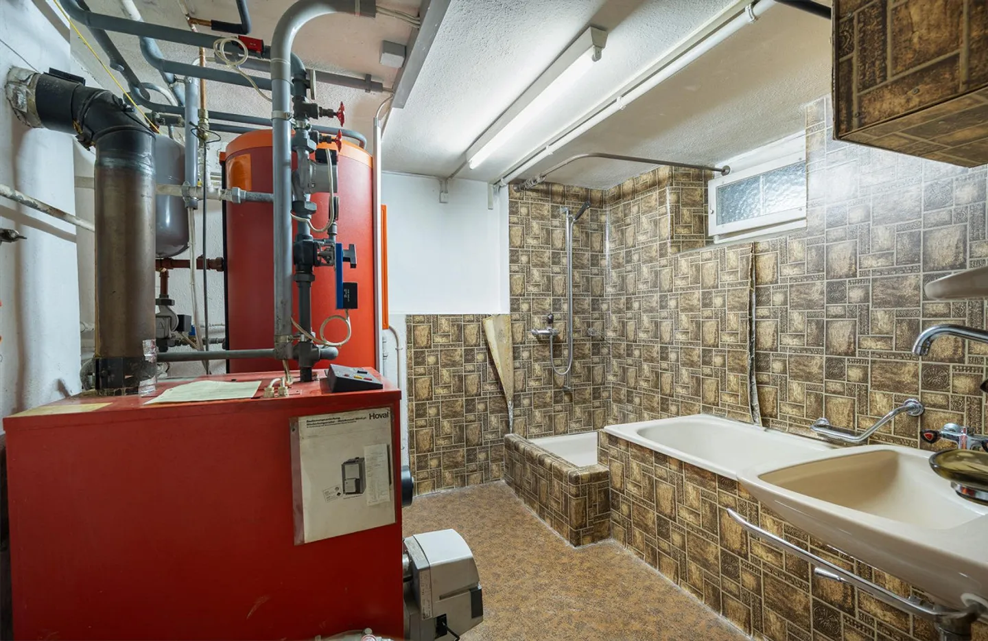 Affascinante casa unifamiliare di 8½ stanze con potenziale versatile - Foto 19 di 20