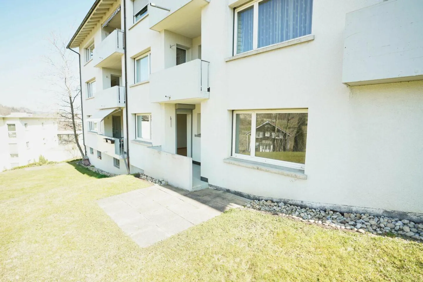 Appartement 2 pièces confortable dans un emplacement calme - Photo 1 sur 5