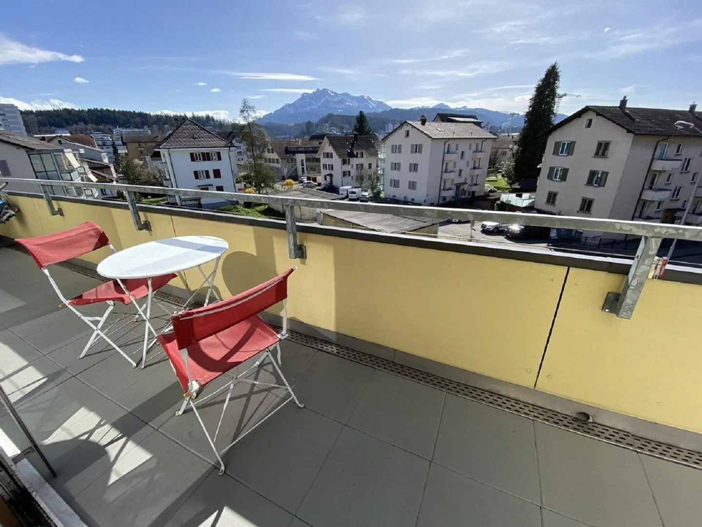 Appartement 1 pièce confortable avec balcon à Emmen - disponible immédiatement ! - Photo 1 sur 8