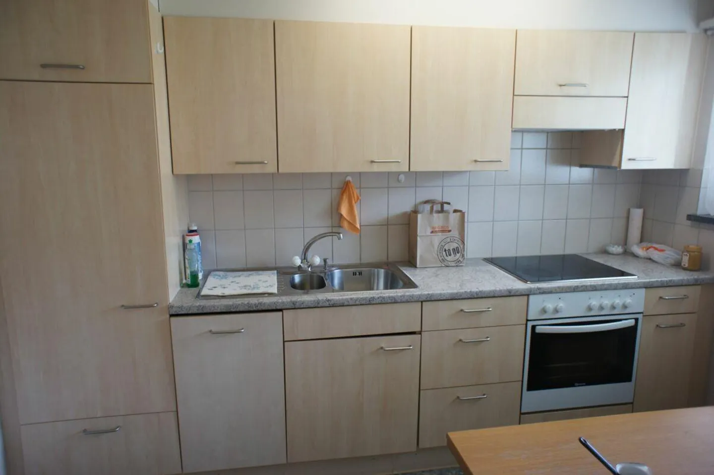 Appartement 2 pièces confortable dans un emplacement calme - Photo 2 sur 5