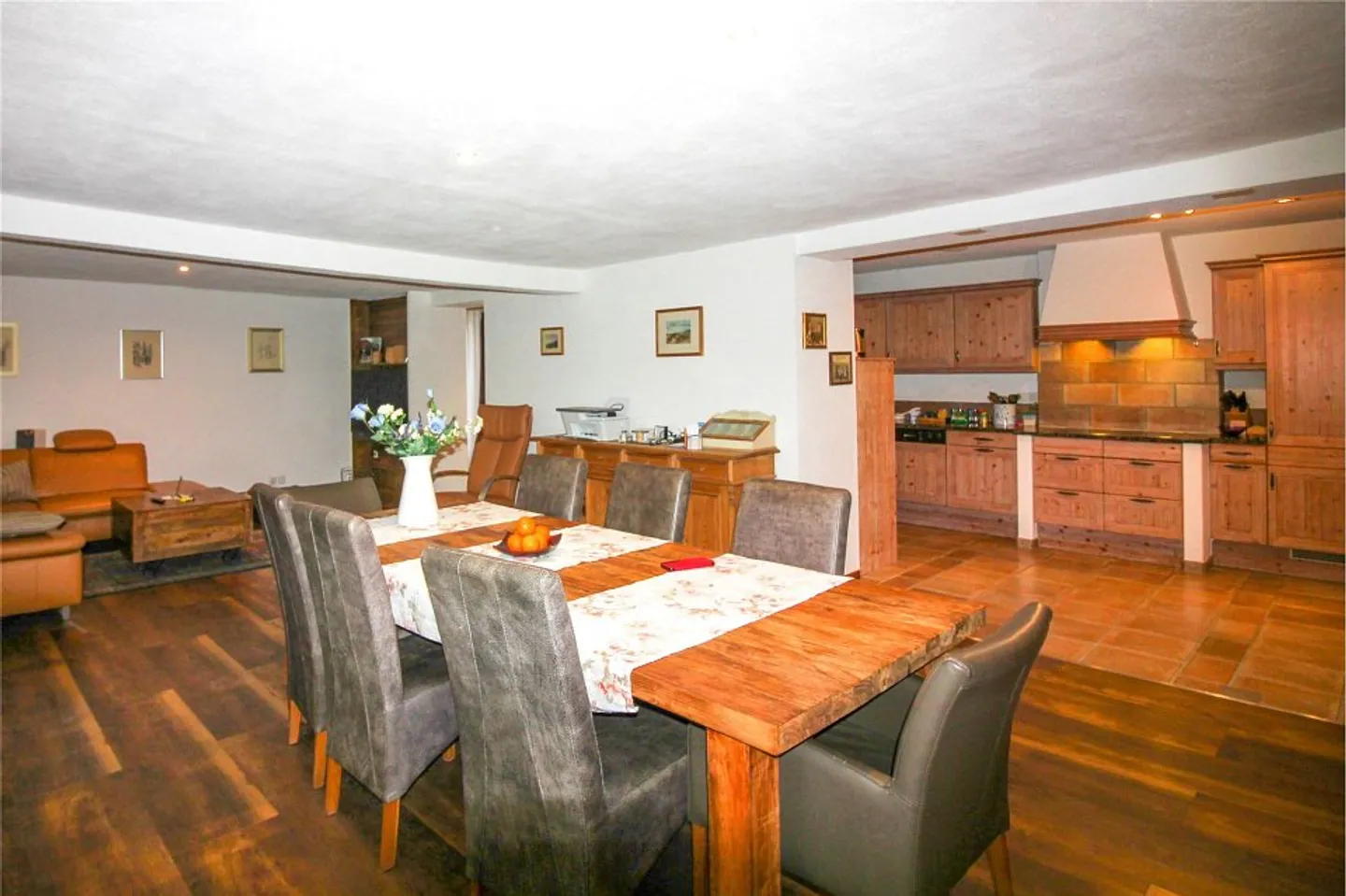 Maison multifamiliale avec amour pour le charme des vieux bâtiments - Photo 3 sur 13