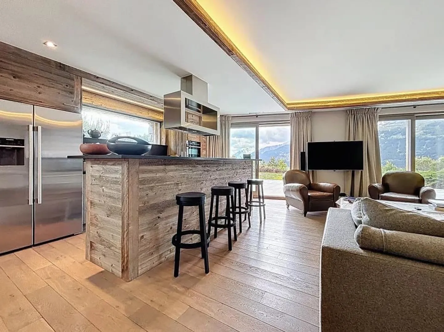 Magnificent 5.5 rooms in a luxury residence, SPA, Fitness & Carnotzet - Photo 1 of 9