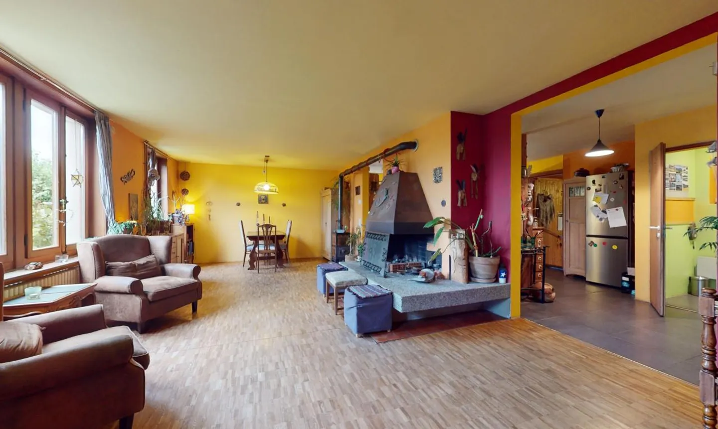 Maison individuelle spacieuse de 10 pièces à Safern avec jardin ! - Photo 1 sur 13