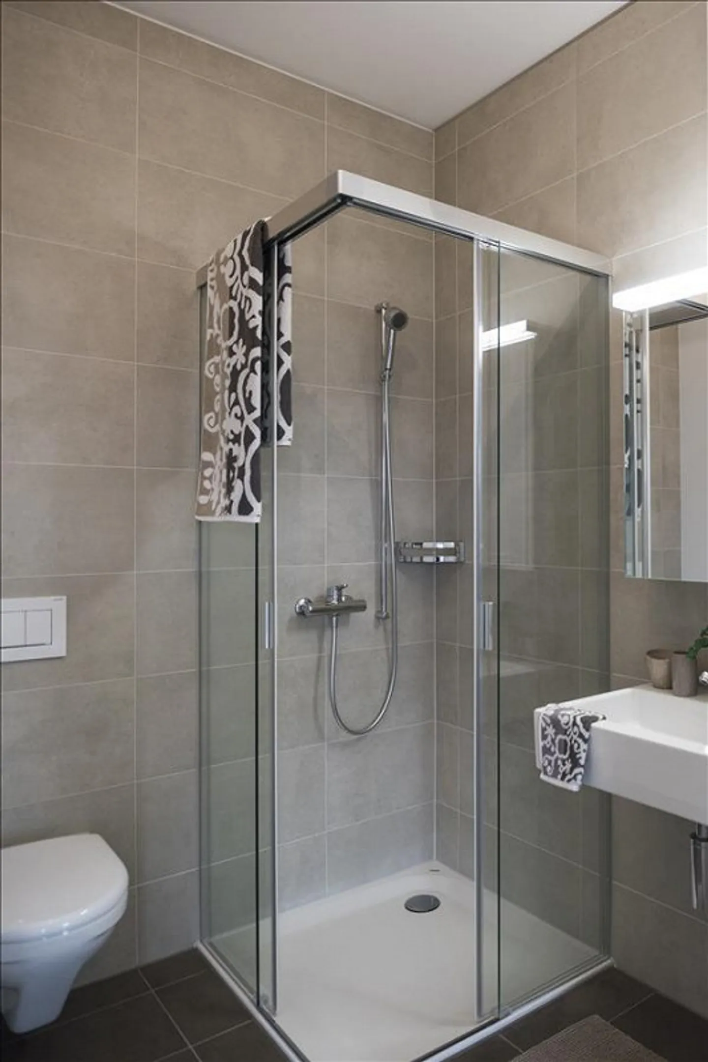 Vivre dans la populaire tour Ceres de Pratteln - Photo 4 sur 5