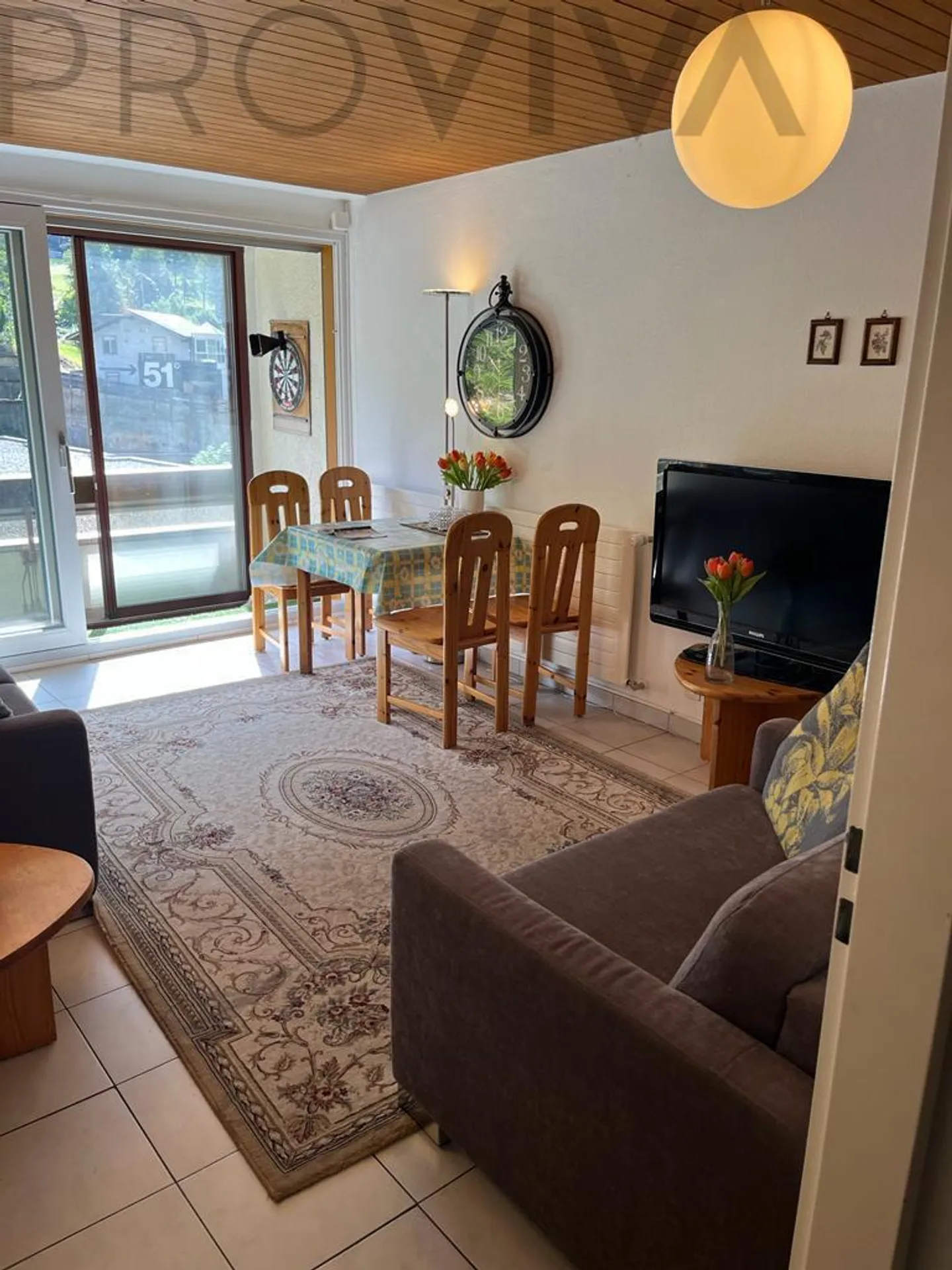 Voll möblierte 2.5-Zimmer-Wohnung mit Renditepotenzial! - Foto 5 von 8