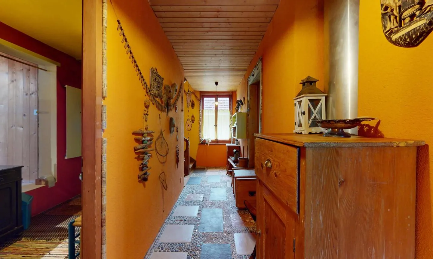 Maison individuelle spacieuse de 10 pièces à Safern avec jardin ! - Photo 11 sur 13