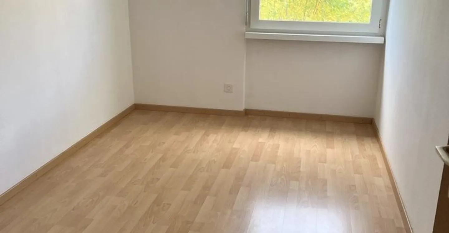 Geräumige Wohnung in ruhiger Lage - Foto 5 von 5
