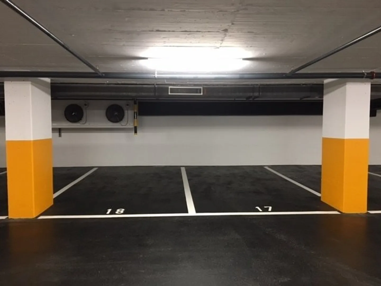 Einstellhallenplatz in Triebschen - Foto 2 von 4