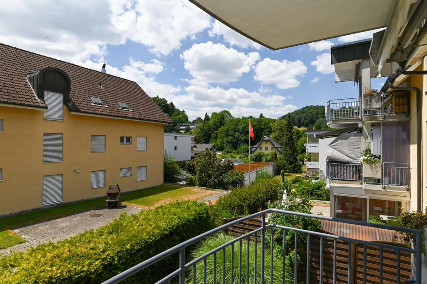 Well-maintained 3.5-room apartment in a good location at an interesting price - Photo 3 of 13