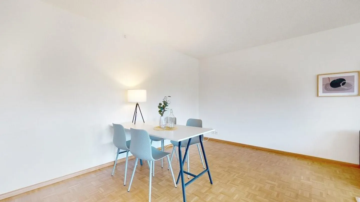Are you looking for a family-friendly home in a central location? - Photo 6 of 12