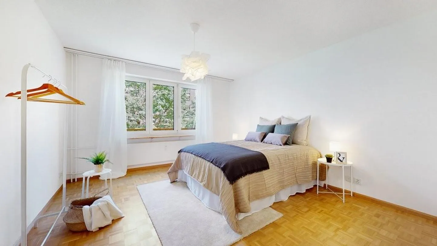 Are you looking for a family-friendly home in a central location? - Photo 10 of 12