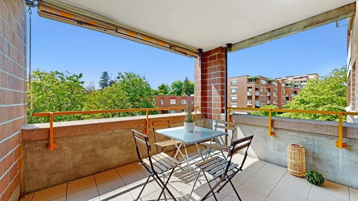 Are you looking for a family-friendly home in a central location? - Photo 11 of 12