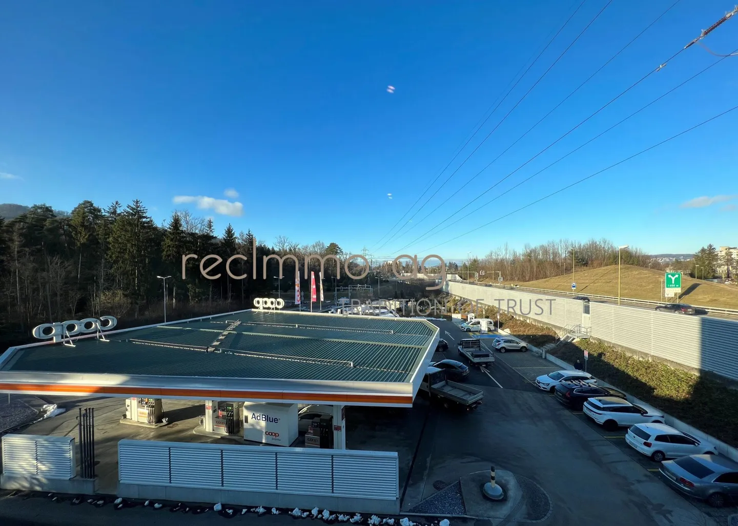 Spazio ufficio esclusivo in affitto - Zürichstrasse 110b, Adliswil - Foto 2 di 5