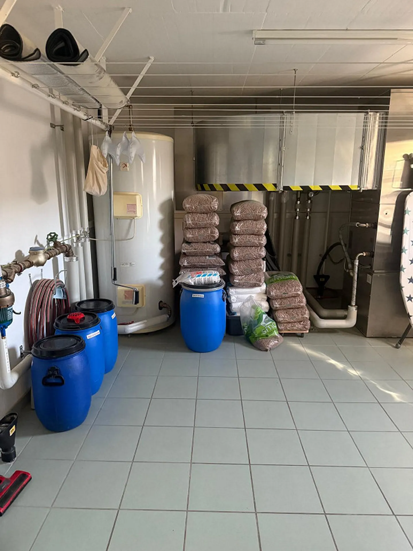 House with 3 apartments - Photo 12 of 22