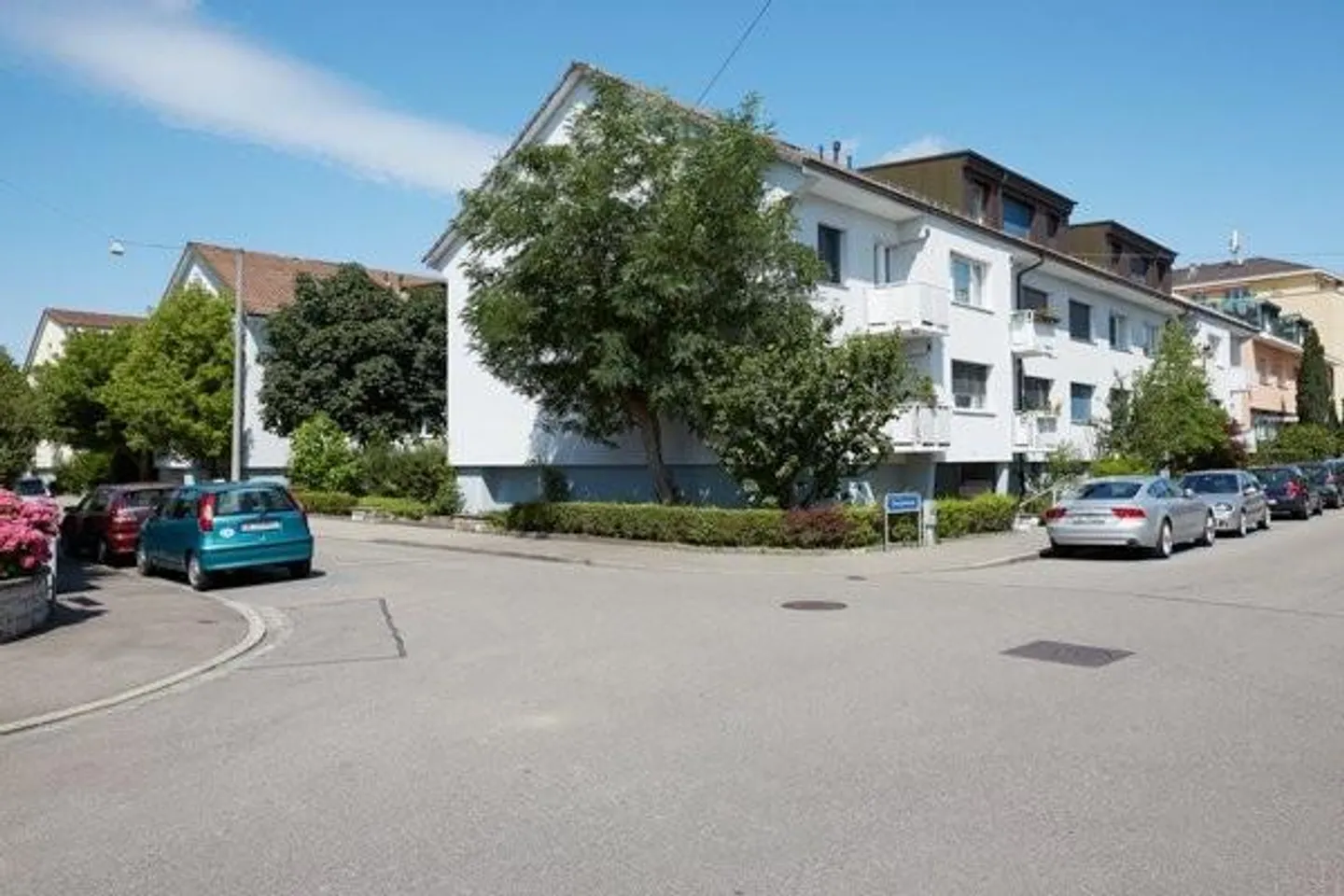 Cozy and spacious apartment seeks new tenant! - Photo 1 of 5