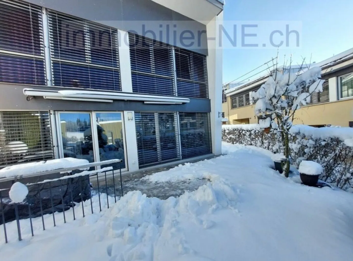Stunning contemporary villa with a large bay window - Photo 1 of 13
