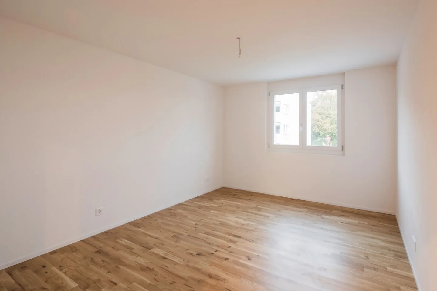 Grosszügige 4.5 Zimmerwohnung - Foto 8 von 8