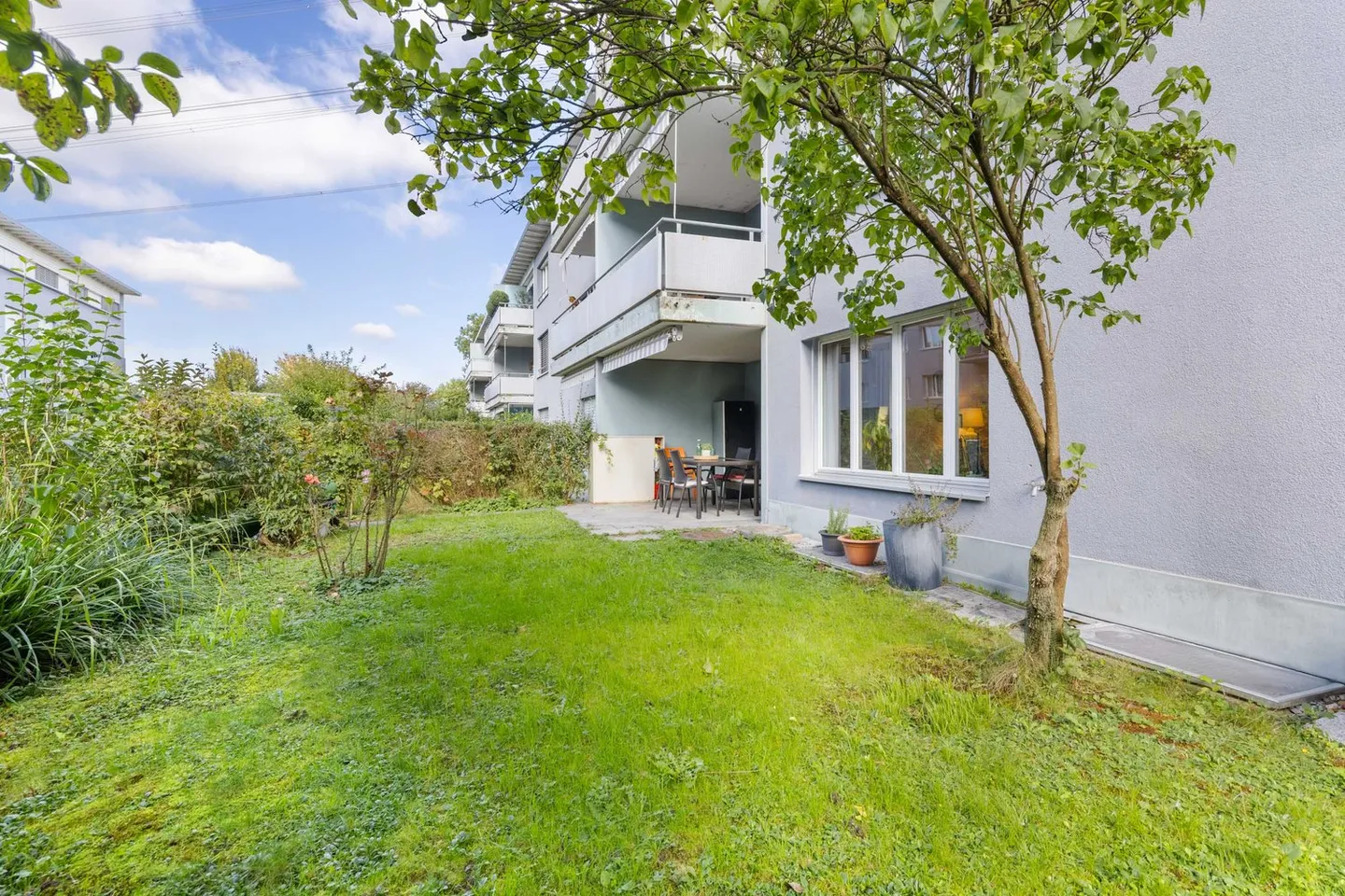 Appartement de jardin - spacieux et bien conçu - Photo 7 sur 8