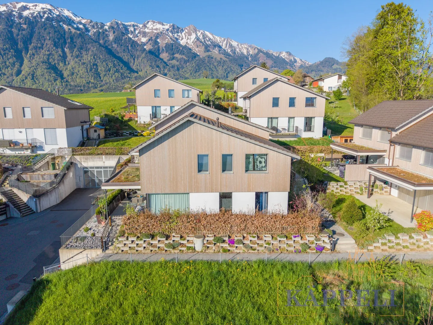 6.5 Room Semi-Detached Family House with Mountain View in Uebeschi - Photo 20 of 21