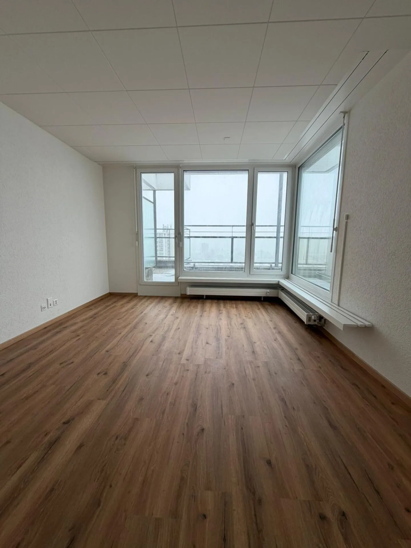 Neu sanierte, helle zwei Zimmer-Wohnung mit herrlicher Aussicht - Foto 7 von 15