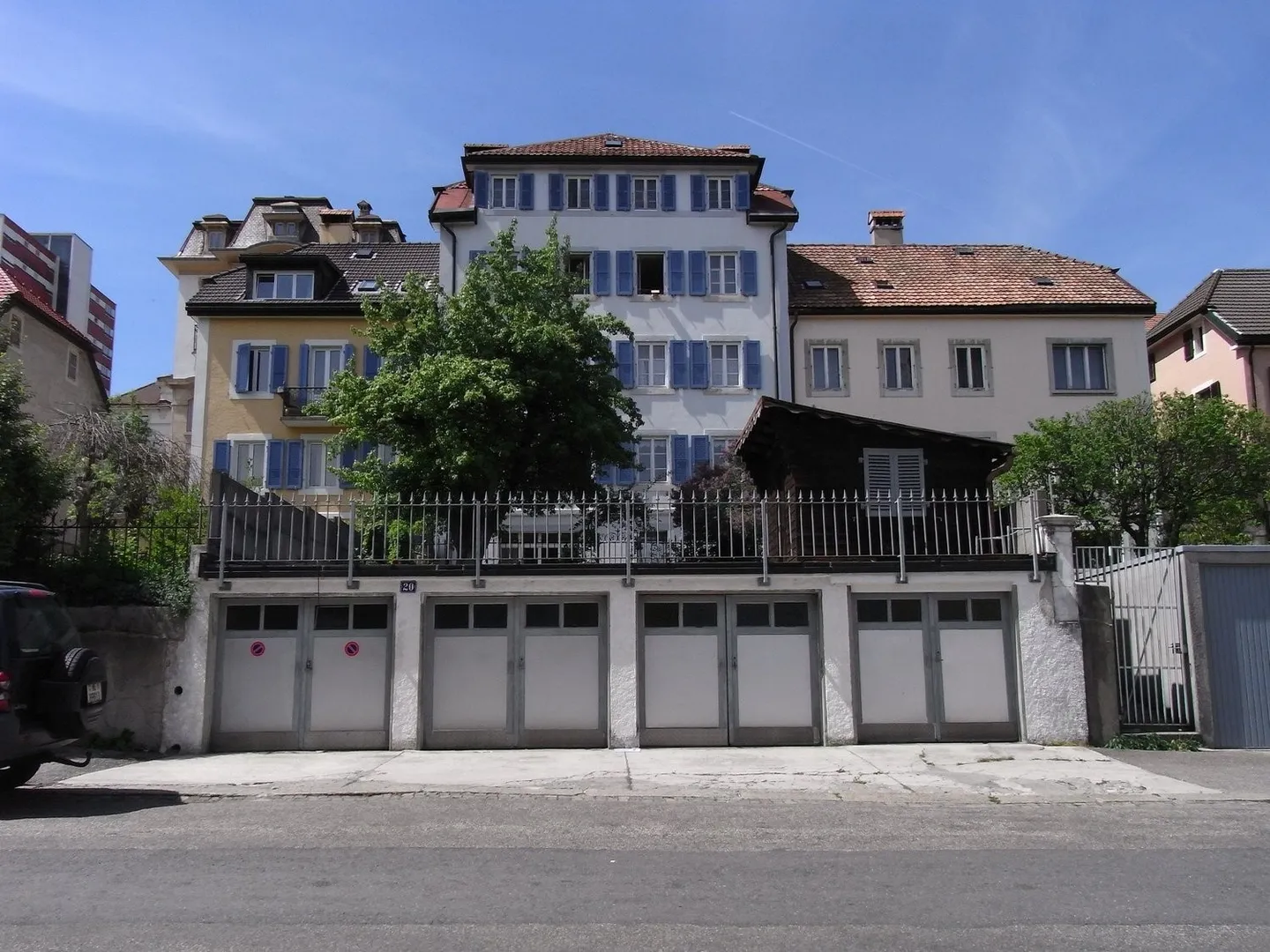 APPARTAMENTO MAGNIFICO SULL'ANGOLO DELL'EDIFICIO - Foto 8 di 9