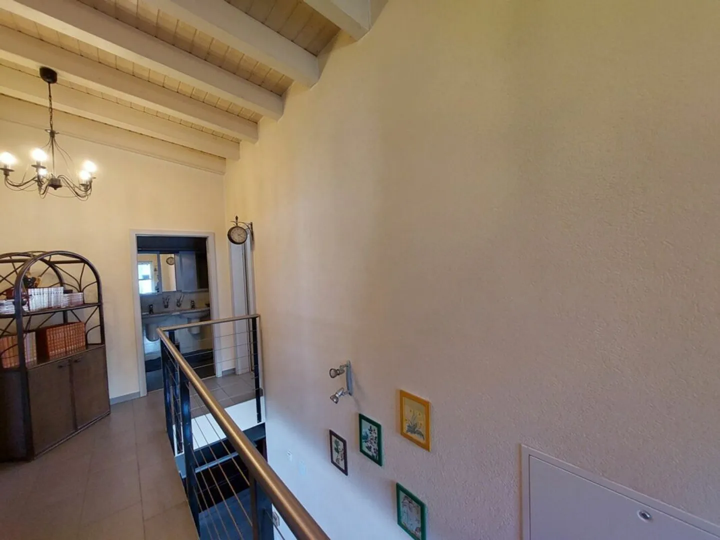 Stunning contemporary villa with a large bay window - Photo 12 of 13