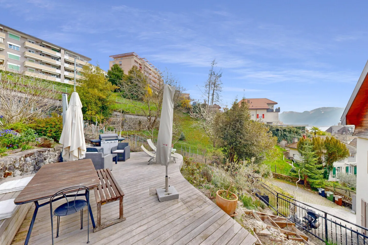 Luxuriöse Familienvilla mit Spa und Panoramablick in Montreux - Foto 4 von 13