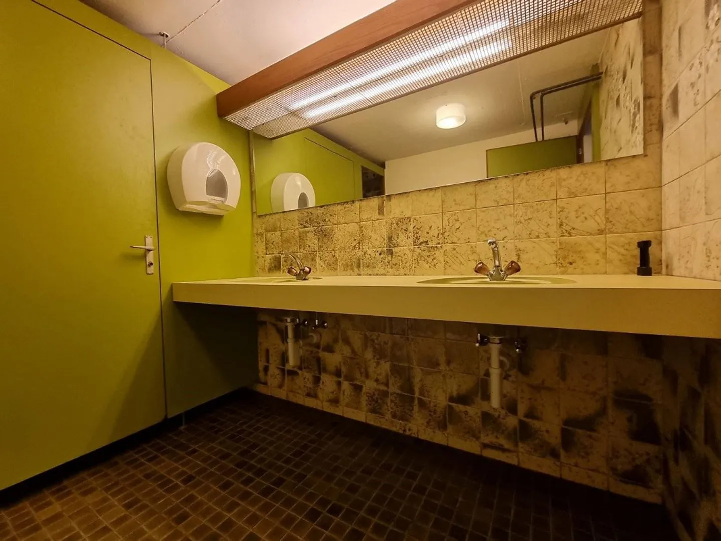 Spazio di stoccaggio con potenziale Lascia correre la tua creatività! - Foto 4 di 6