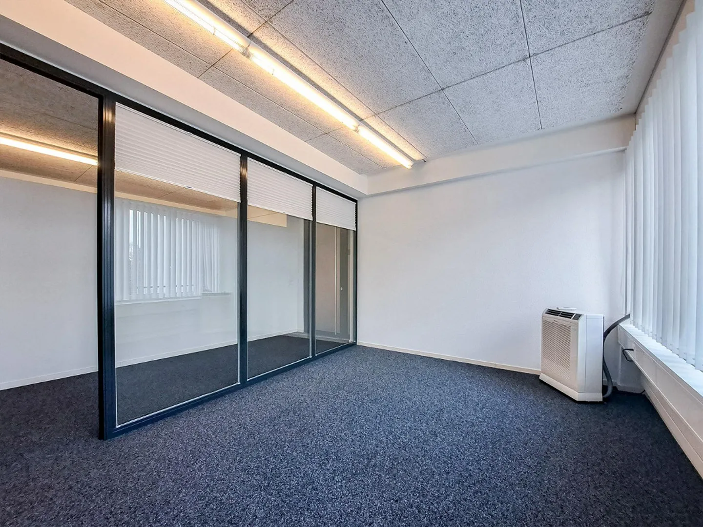 Bureaux spacieux 200m2 - Photo 4 sur 11