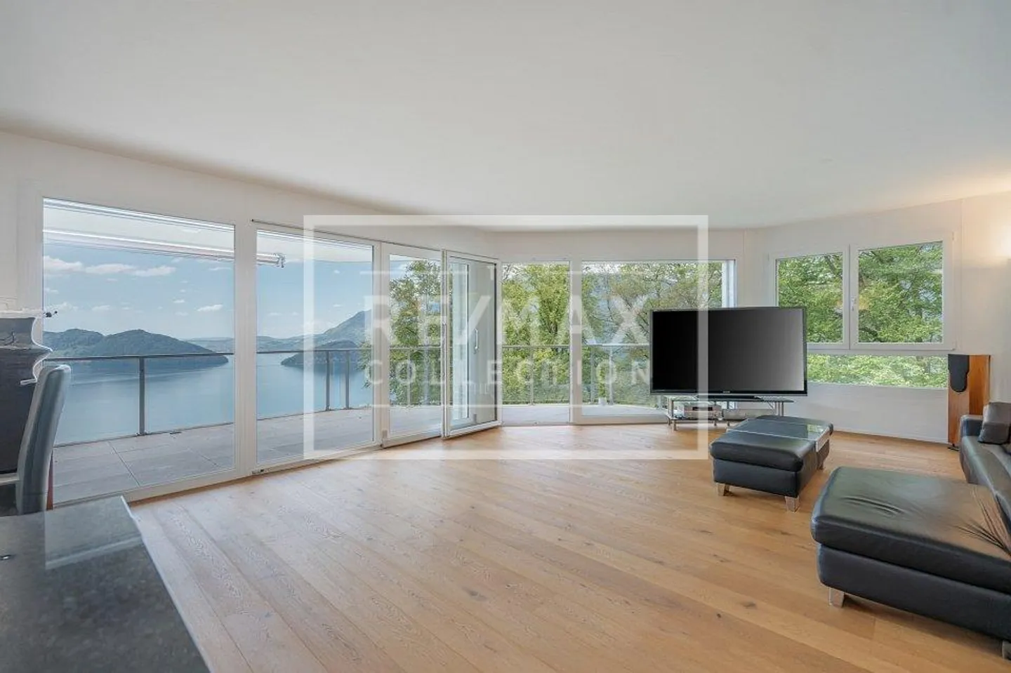 Vivere panoramico confortevole in alto sopra il lago di Lucerna - Foto 7 di 13