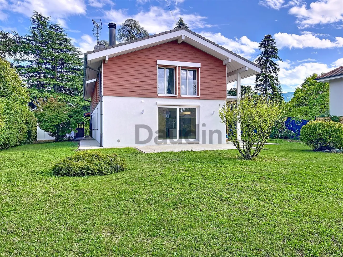 Appartamento con 5 stanze e grande giardino a Vessy - Foto 1 di 10