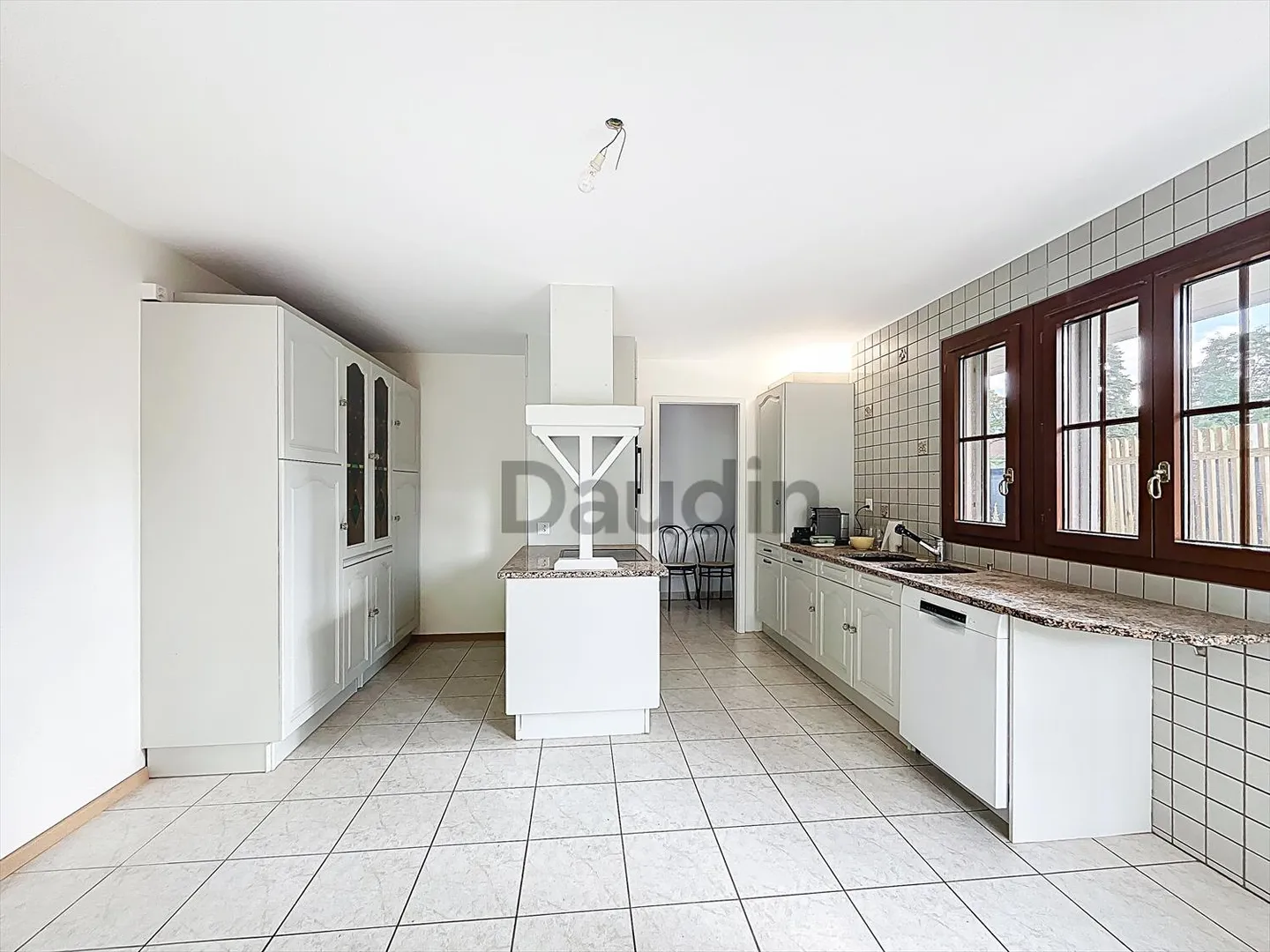 Appartamento con 5 stanze e grande giardino a Vessy - Foto 8 di 10