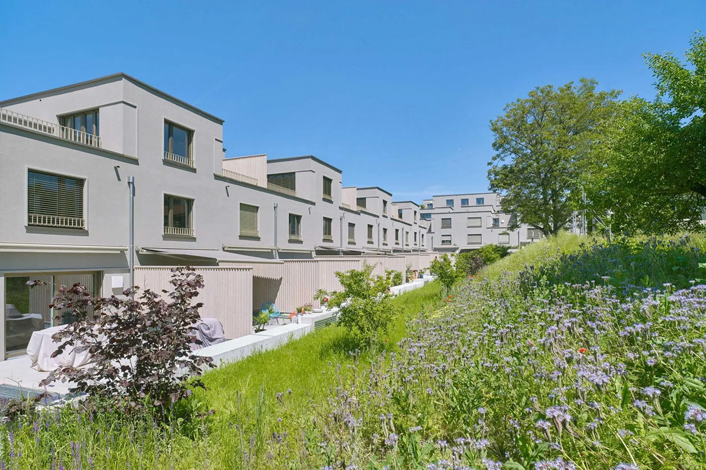 Situé au centre mais calme - Votre nouvel appartement vous attend! - Photo 1 sur 3