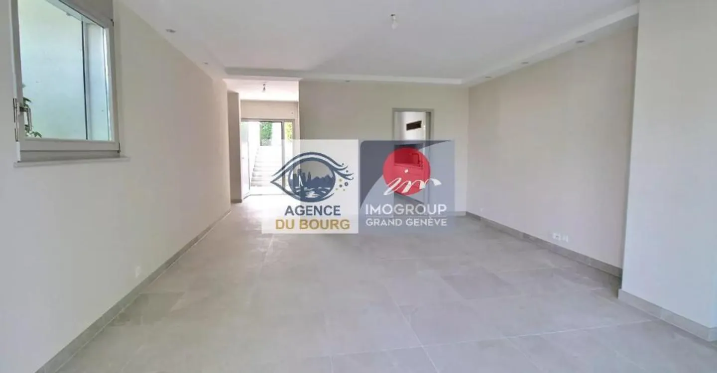Geräumige Wohnung mit Garten - Foto 3 von 12